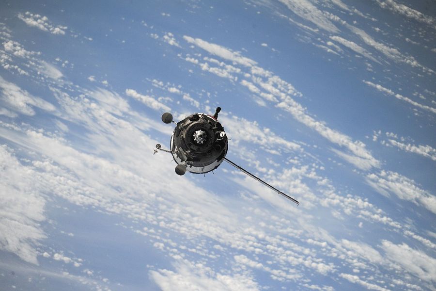 Satellit i kredsløb om jorden